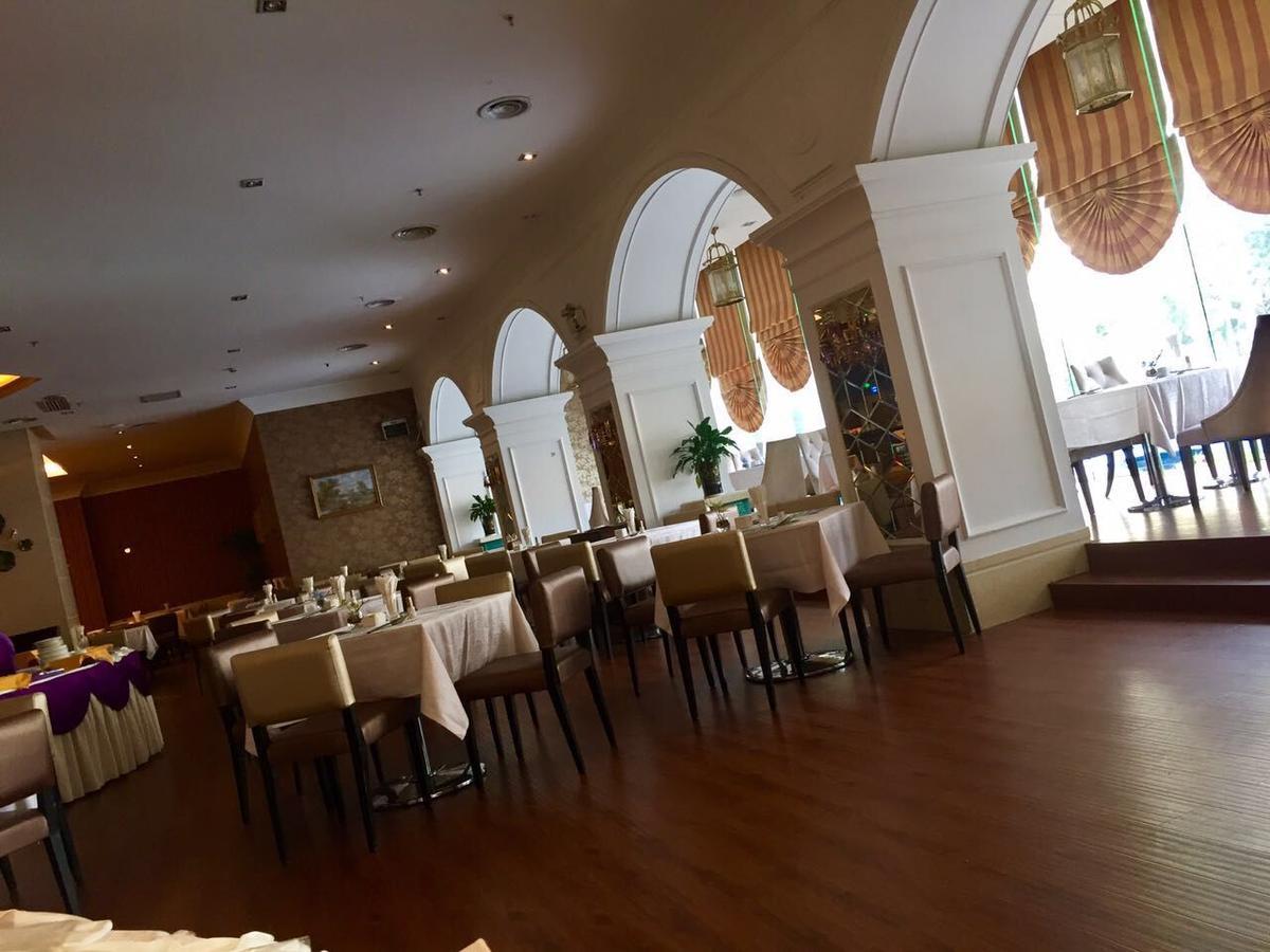 Royal Century Hotel Shenzhen Exterior photo