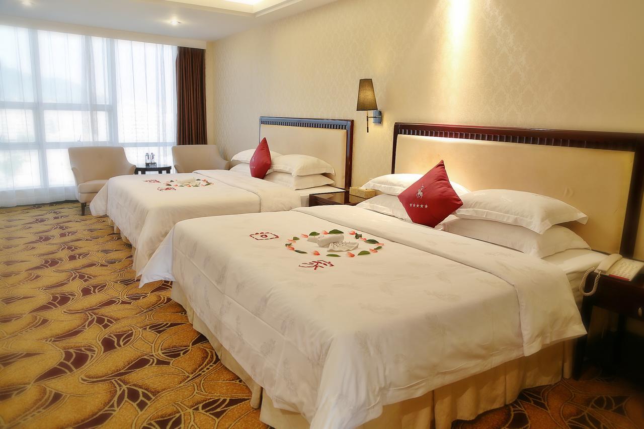 Royal Century Hotel Shenzhen Exterior photo
