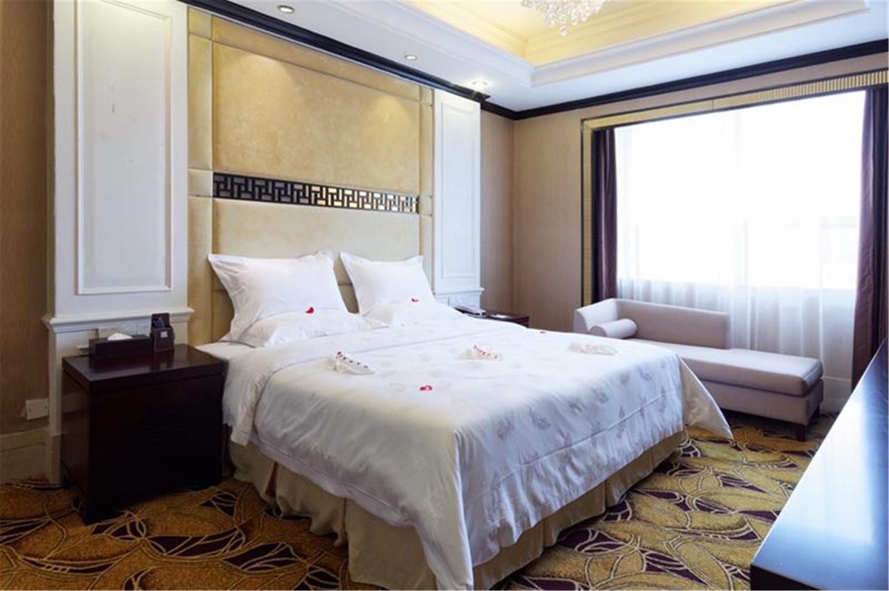 Royal Century Hotel Shenzhen Exterior photo